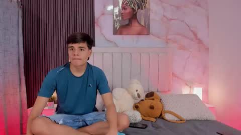 Snapshot of sweet_petter chatting on 7, 11, 2025 Petter online show from 7, 11, 2025