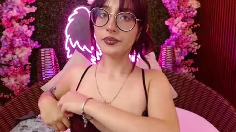 Snapshot of sweet_roxanee chatting on 15, 3, 2026 Roxanee online show from 15, 3, 2026