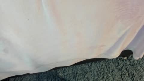 Adeline  online show from 16, 12, 2025