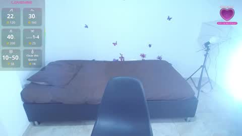 sweet stephany milf online show from 30, 9, 2025