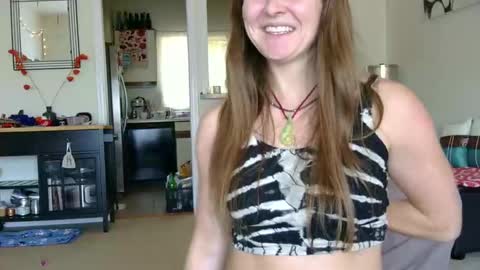 Snapshot of sweet_truffle chatting on 9, 10, 2025 Heidi Brenner - Please check bio for schedule FAQ online show from 9, 10, 2025