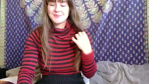 Snapshot of sweet_truffle chatting on 5, 11, 2025 Heidi Brenner - Please check bio for schedule FAQ online show from 5, 11, 2025