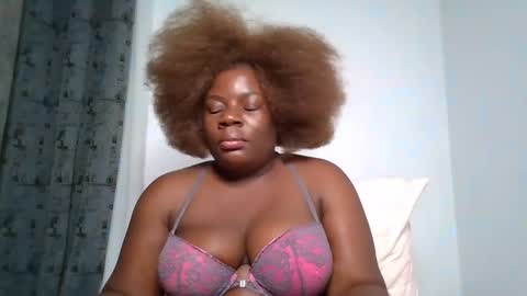 Snapshot of sweetafricangal chatting on 30, 10, 2025 NASHA online show from 30, 10, 2025