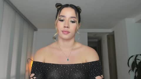 Snapshot of sweetann08 chatting on 5, 3, 2025 Camila online show from 5, 3, 2025