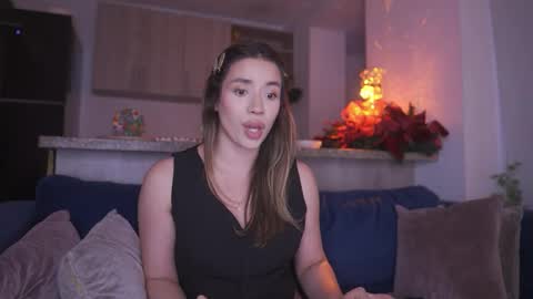 Snapshot of sweetann08 chatting on 27, 11, 2025 Camila online show from 27, 11, 2025