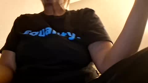 sweetaztee online show from 24, 1, 2025