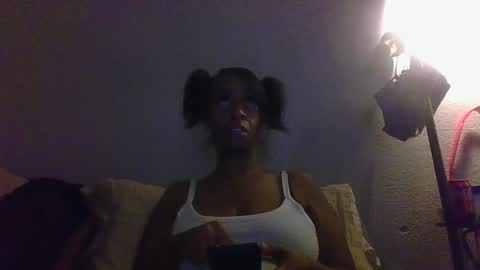 sweetaztee online show from 18, 2, 2025