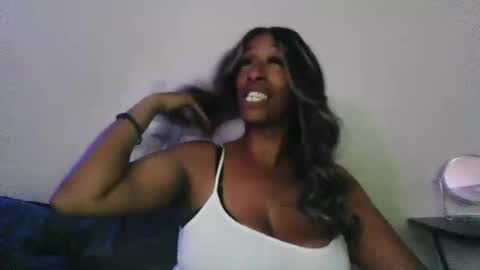 sweetaztee online show from 11, 3, 2025