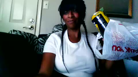 sweetaztee online show from 17, 10, 2025