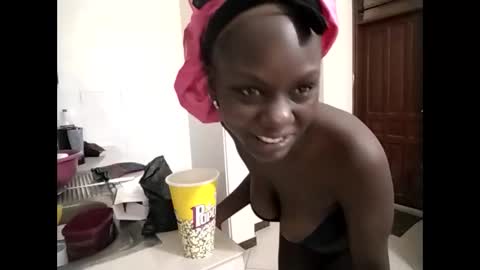 Lunargirl online show from 27, 11, 2025