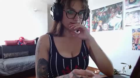 Bella  online show from 23, 9, 2025