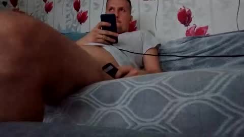 Snapshot of sweetbomb92 chatting on 28, 11, 2025 sweetbomb92 online show from 28, 11, 2025