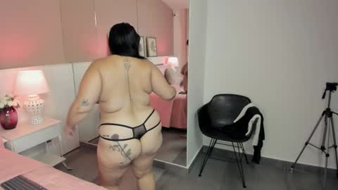 sweet Busty LOVE  online show from 23, 9, 2025