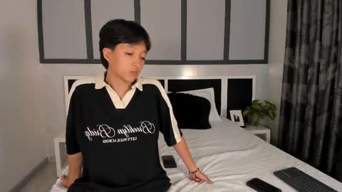 Eva Short hair girl  - Victoria Long red hair online show from 8, 10, 2025