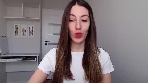 Emma  online show from 18, 12, 2025