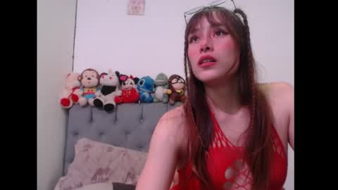 Sabrina y Eliot online show from 5, 3, 2025