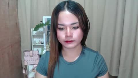 Snapshot of sweethotlove_xoxo chatting on 30, 9, 2025 sweethotlove_xoxo online show from 30, 9, 2025