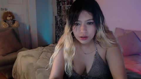 Snapshot of sweethotsin_sexy69 chatting on 19, 1, 2025                  online show from 19, 1, 2025