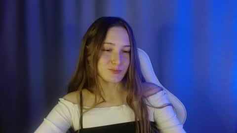 Snapshot of sweetie_lover chatting on 22, 10, 2025 Annie online show from 22, 10, 2025