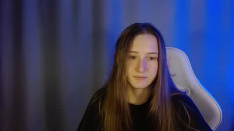 Snapshot of sweetie_lover chatting on 1, 11, 2025 Annie online show from 1, 11, 2025