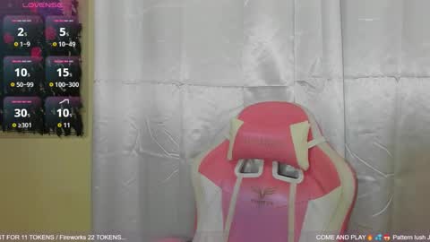 Snapshot of sweetieandjuiicy chatting on 27, 10, 2025 Call me Nataly online show from 27, 10, 2025