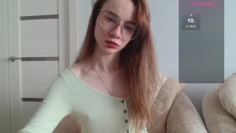 sweetiekris online show from 5, 10, 2025