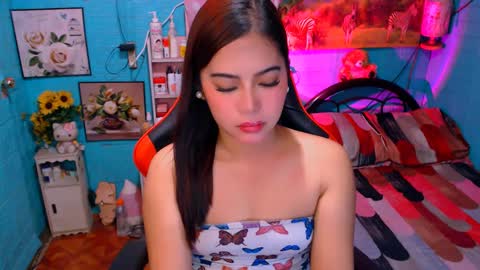 Snapshot of sweetienicole chatting on 17, 12, 2024 Nicole online show from 17, 12, 2024