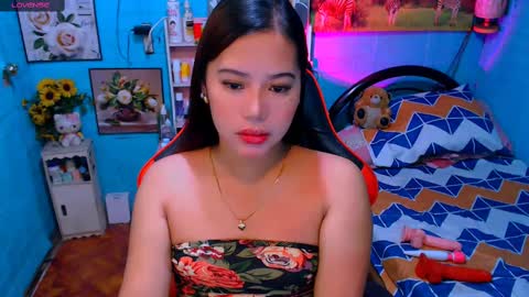 Snapshot of sweetienicole chatting on 8, 3, 2025 Nicole online show from 8, 3, 2025