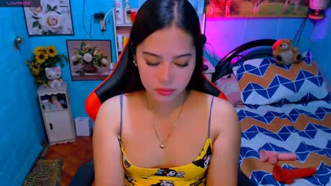 Snapshot of sweetienicole chatting on 12, 3, 2025 Nicole online show from 12, 3, 2025