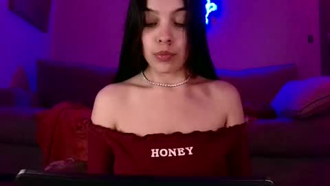 Blu Sweets online show from 22, 2, 2025