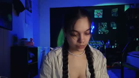 Snapshot of sweetieslikebutter chatting on 7, 2, 2026 Blu Sweets online show from 7, 2, 2026