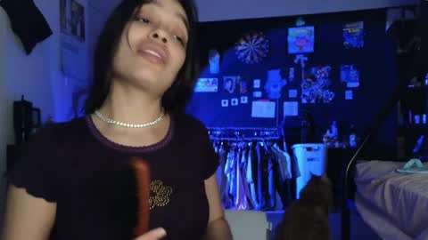 Snapshot of sweetieslikebutter chatting on 6, 3, 2026 Blu Sweets online show from 6, 3, 2026