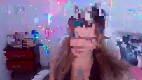 Snapshot of sweetkatik chatting on 15, 12, 2024 karen online show from 15, 12, 2024