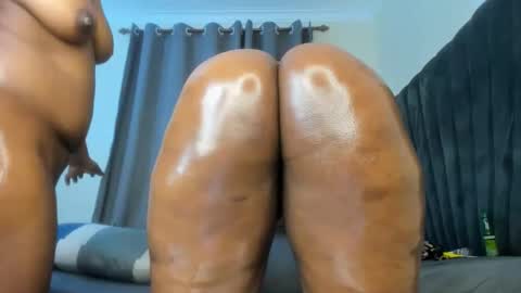 sweetlight_pie online show from 21, 9, 2025