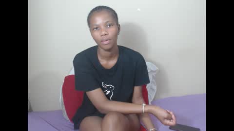 sweetlipss_ online show from 13, 9, 2025