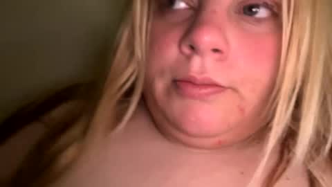 Snapshot of sweetlisa92 chatting on 28, 2, 2025 Lisa  online show from 28, 2, 2025