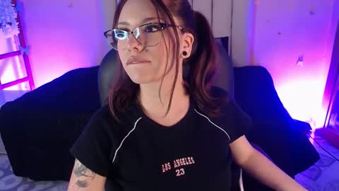 Sweetlu online show from 3, 11, 2025