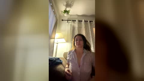 Snapshot of sweetluxxx0 chatting on 3, 4, 2026 sweetluxxx0 online show from 3, 4, 2026