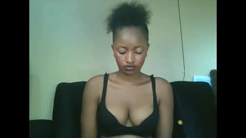 sweetmama06 online show from 14, 11, 2025