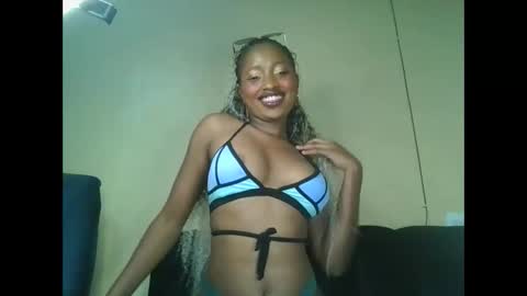 sweetmama06 online show from 24, 11, 2025