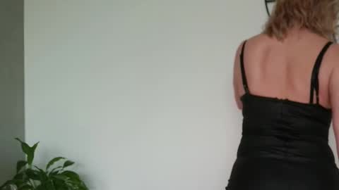 Snapshot of sweetmarthaaa chatting on 5, 3, 2026 sweetmarthaaa online show from 5, 3, 2026