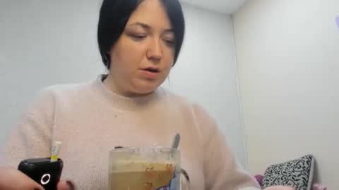 Snapshot of sweetmarylove chatting on 11, 10, 2025 sweetmarylove online show from 11, 10, 2025