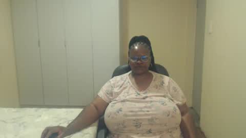 sweetnoziexxx online show from 5, 1, 2025