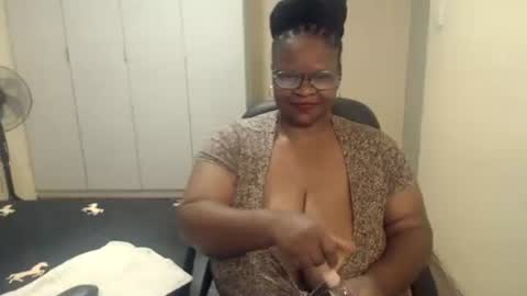 sweetnoziexxx online show from 24, 2, 2025