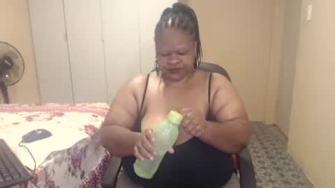 Snapshot of sweetnoziexxx chatting on 7, 1, 2026 sweetnoziexxx online show from 7, 1, 2026