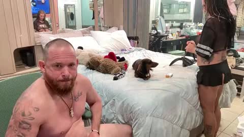 WeAim2PZzz online show from 28, 11, 2025