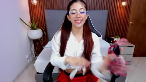 sweetpeach_20 online show from 13, 1, 2025