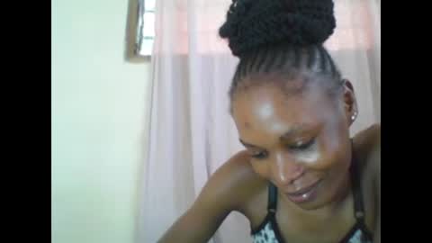 ESTHER online show from 20, 1, 2025