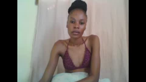 ESTHER online show from 31, 1, 2025