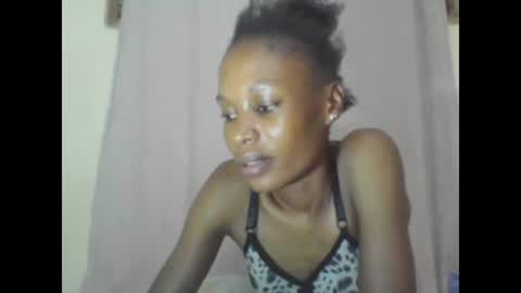 ESTHER online show from 1, 2, 2025